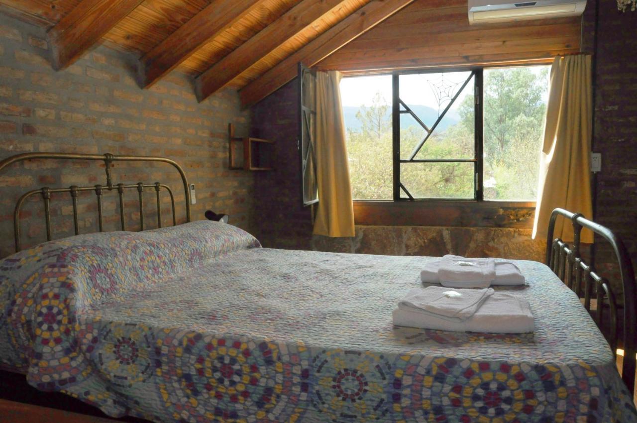 La Toma Complejo De Montana - Cabanas Y Habitaciones En Hosteria Mina Clavero Exterior photo