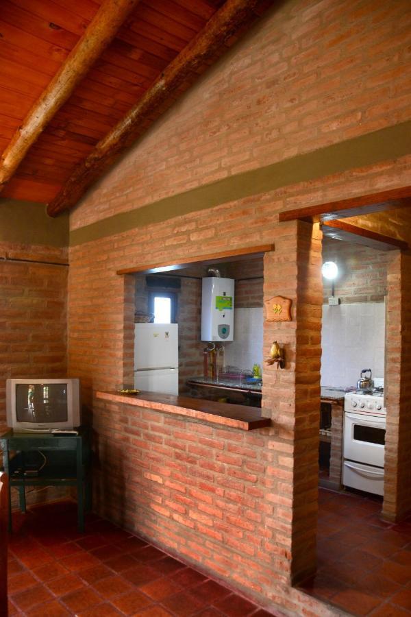 La Toma Complejo De Montana - Cabanas Y Habitaciones En Hosteria Mina Clavero Exterior photo