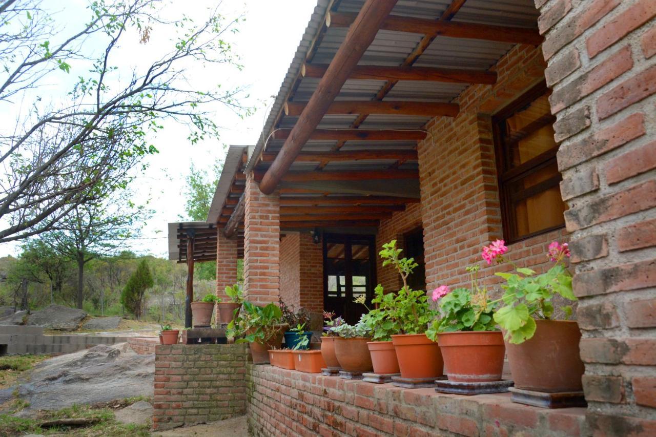 La Toma Complejo De Montana - Cabanas Y Habitaciones En Hosteria Mina Clavero Exterior photo