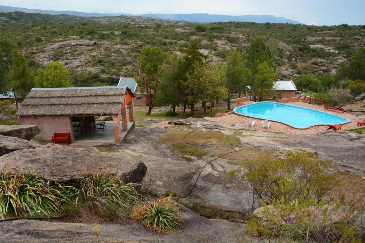 La Toma Complejo De Montana - Cabanas Y Habitaciones En Hosteria Mina Clavero Exterior photo